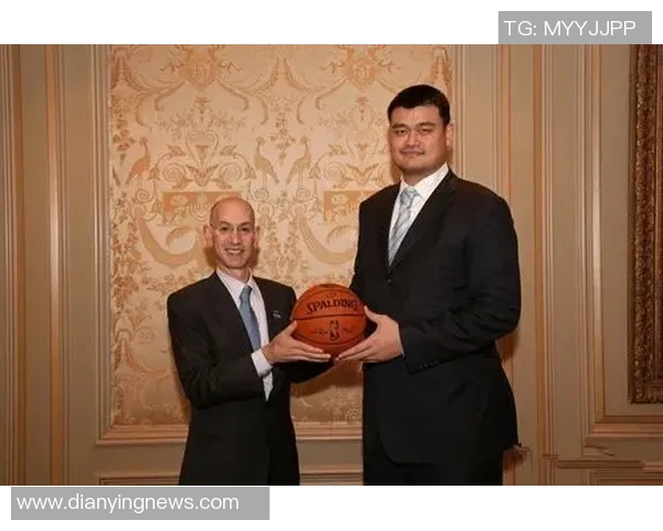 姚明亲临央视直播现场与球迷分享篮球故事与人生感悟