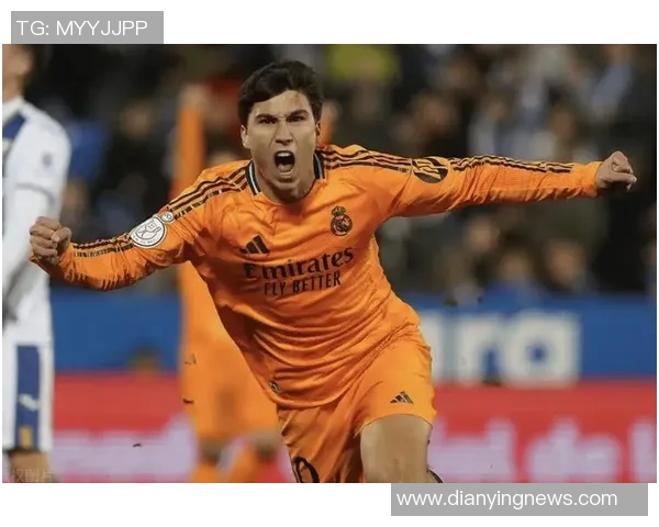 国王杯激战皇马与曼城战成平局补时进球引发全场狂欢