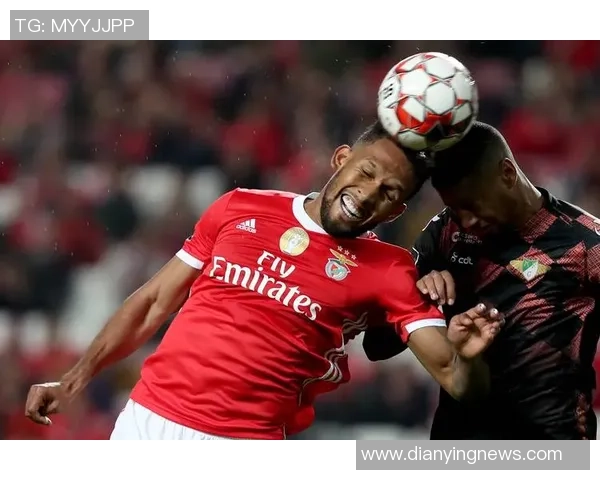 德甲焦点战本菲卡与巴黎圣日耳曼激战成平红牌争议引发全场热议