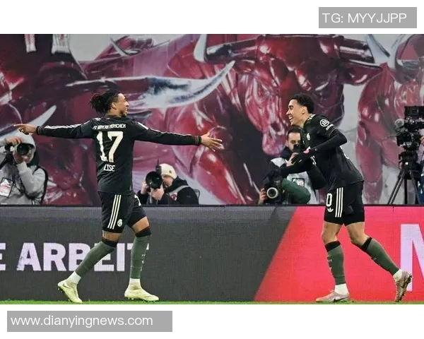 世界杯焦点战曼联与国米激战成和绝杀瞬间引发全场热议 世界杯焦点战曼联与国米激战成和绝杀瞬间引发全场热议