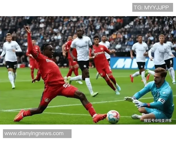 世界杯焦点战曼联与国米激战成和绝杀瞬间引发全场热议